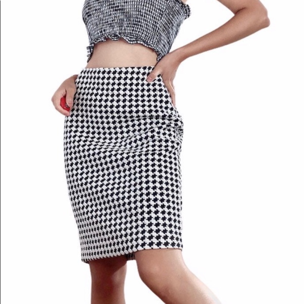 Philosophy Houndstooth pencil skirt